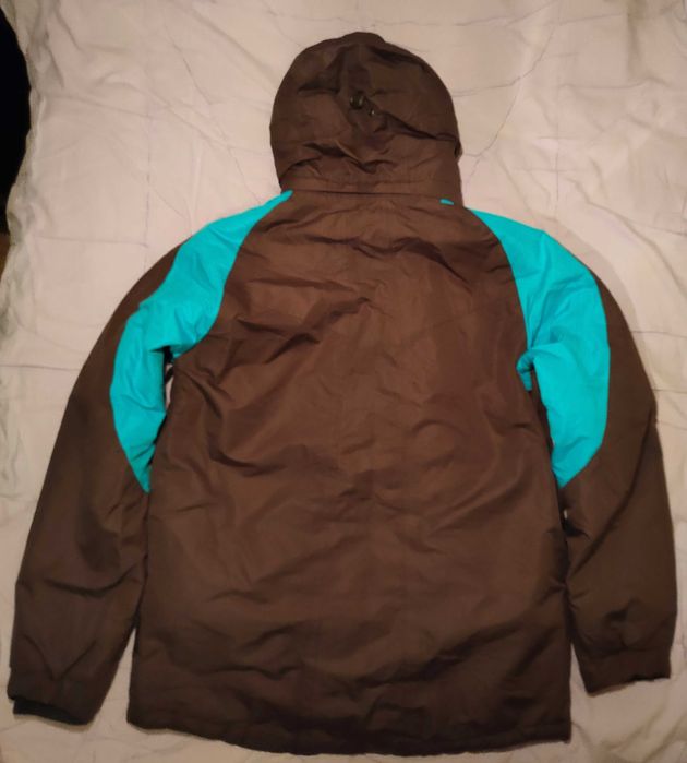 Зимен ватиран дамски комплект – яке с качулка и панталон!