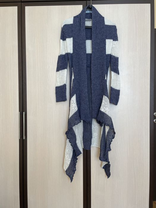 2 Жилетки МНОГО МЕКИ като нови С ПОДАРЪК