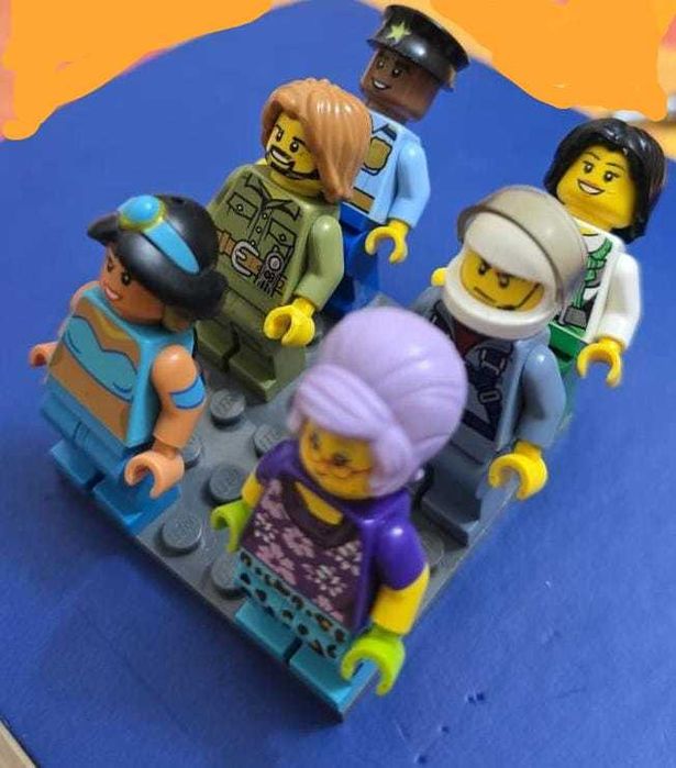 лего минифигурки