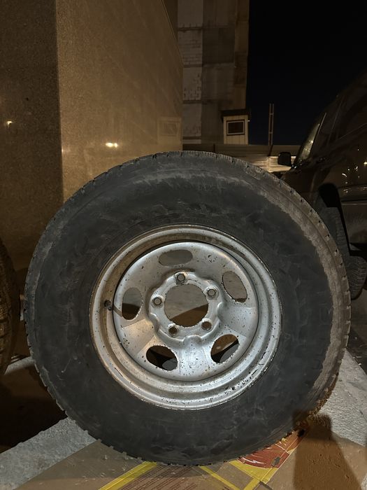 Продам колеса с дисками 2 шт от крузака 105