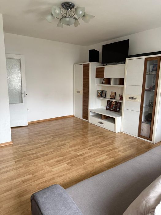 Apartament doua camere decomandat  Craiovita Noua-Anl