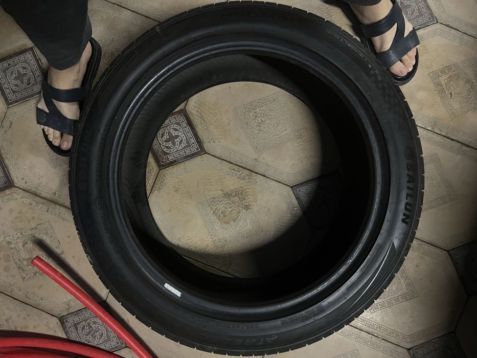 Шины (без дисков) / Цена договорная