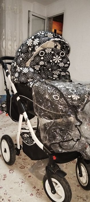 продам коляску детскую для девочки