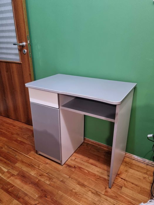 Бюро ученическо.