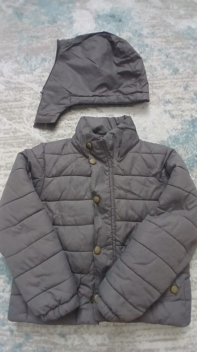 Продам детские куртки