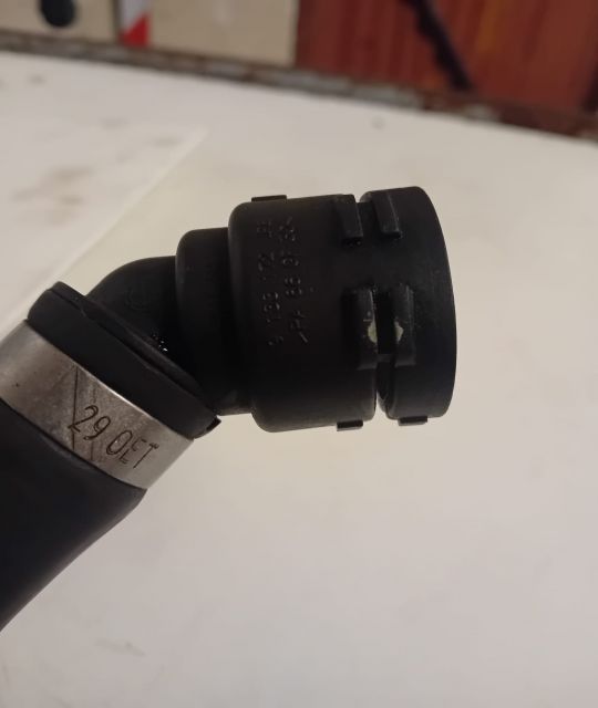 Furtun apa  2.0 D BMW Seria 3 E90/E91/E92/E93 (facelift)