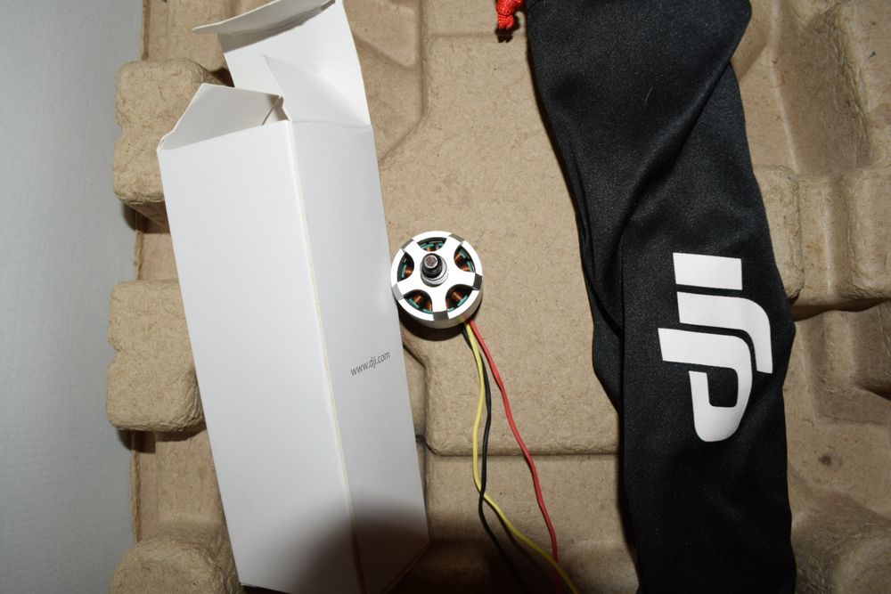 Dji Phantom 3 PRO комплект 2БР