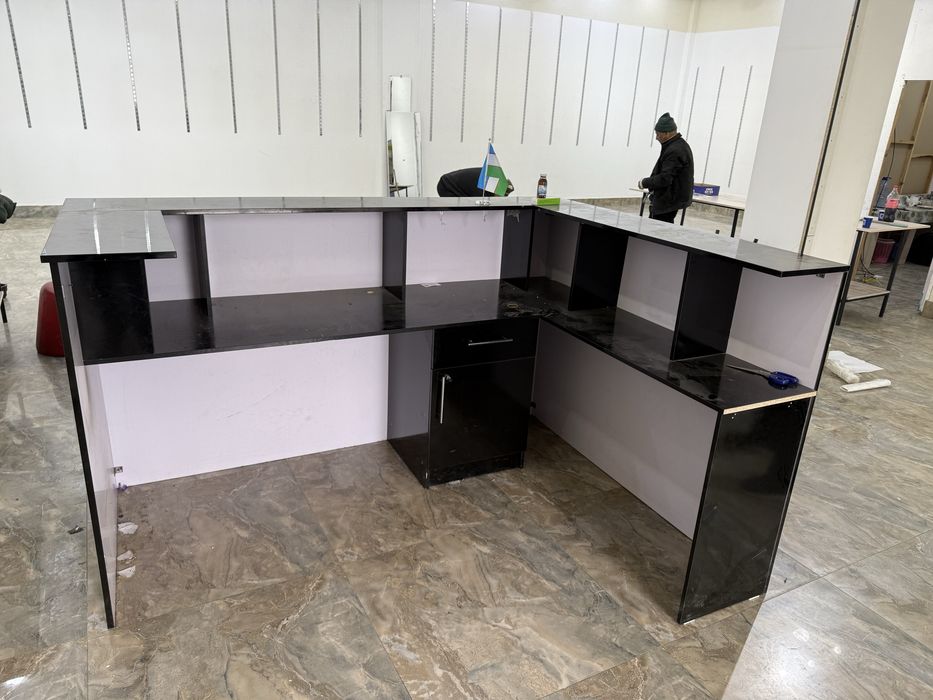 Продаётся Ресепшин мебель