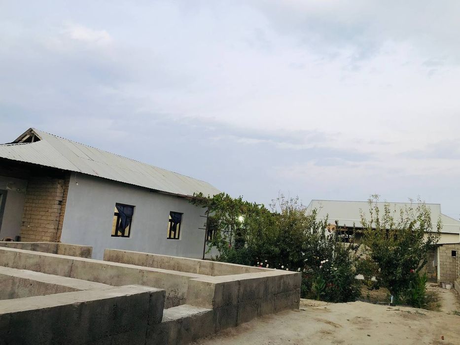 Assalomu aleykum! Toshkent Maxalada 6 sotixli xovlili uy sotiladi