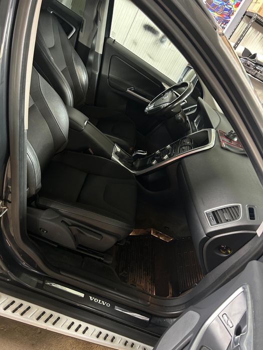 VOLVO XC60 2016 — imagine 3