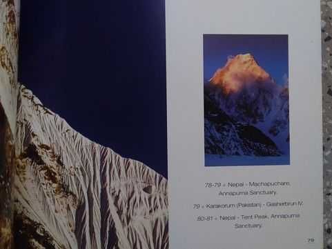 The Earth: CubeBook by Alberto Bertolazzi