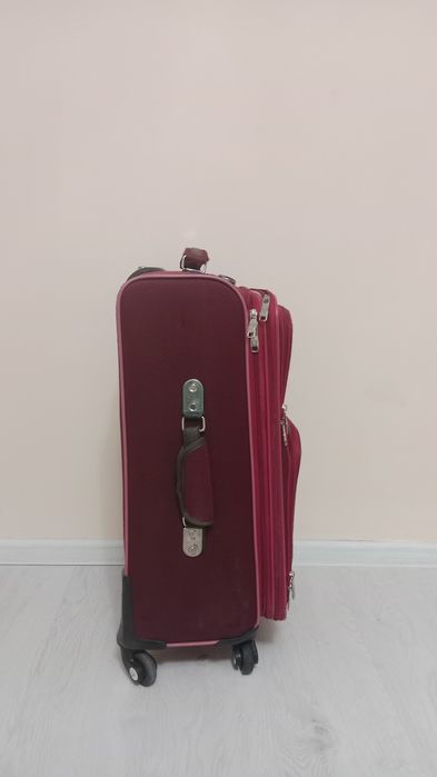 Дорожный чемодан