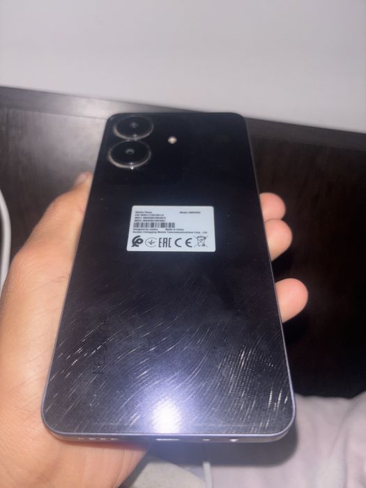 Realmi note 60…..