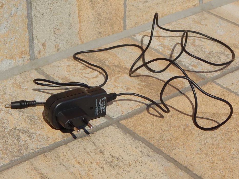Incarcator telefon mobil Powy Travel Charger 3.5 / 12 V 450mA