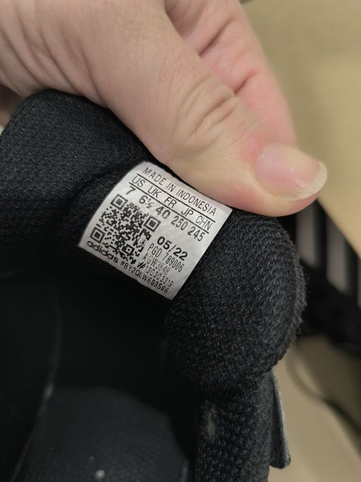 Кроссовки оригинал Адидас