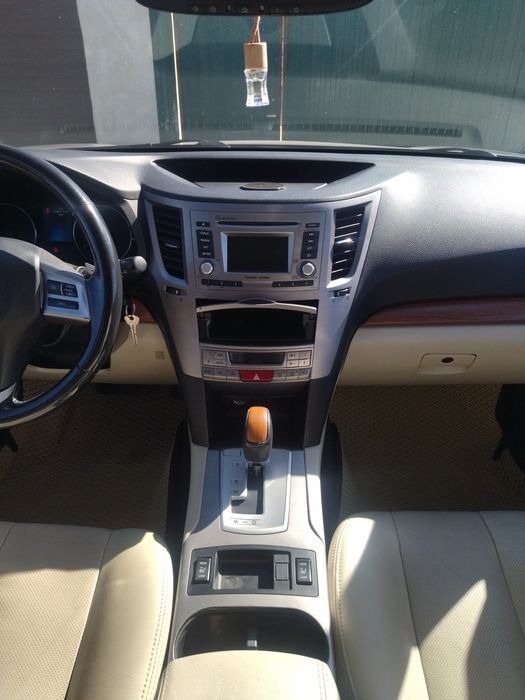 Субару аутбек 2013