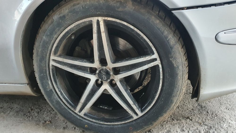 Мерцедес Е класа 211 на части/Mercedes W211 Е270 Cdi  автомат на части