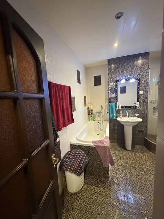 Сдам в аренду свою 2 ком квартиру в Цуме, напротив Сената Олий Мажлиса