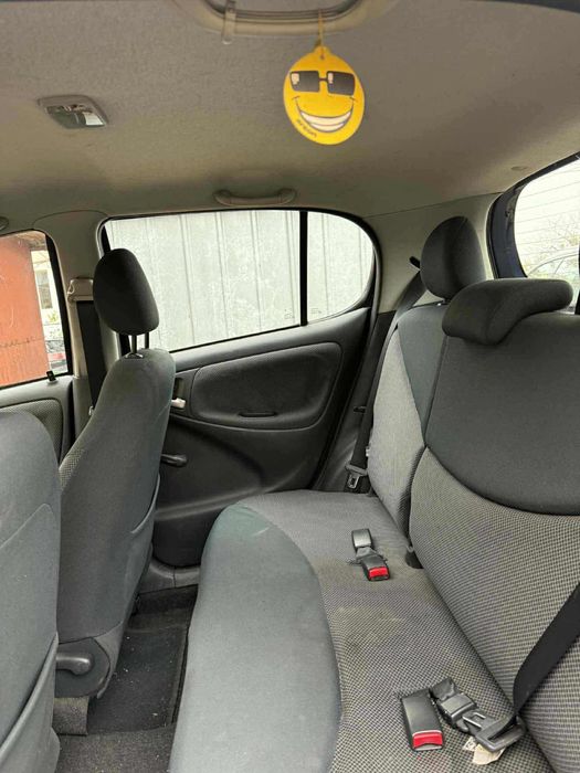 Toyota Yaris 1.0 бензин НА ЧАСТИ