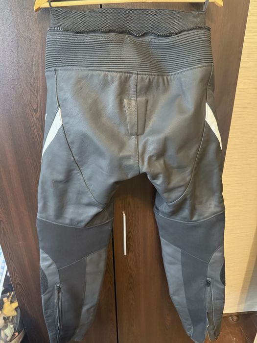 Неразличен от НОВ Кожен Мото екип  Richa