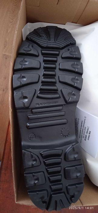 Работни обувки. 44 номер
