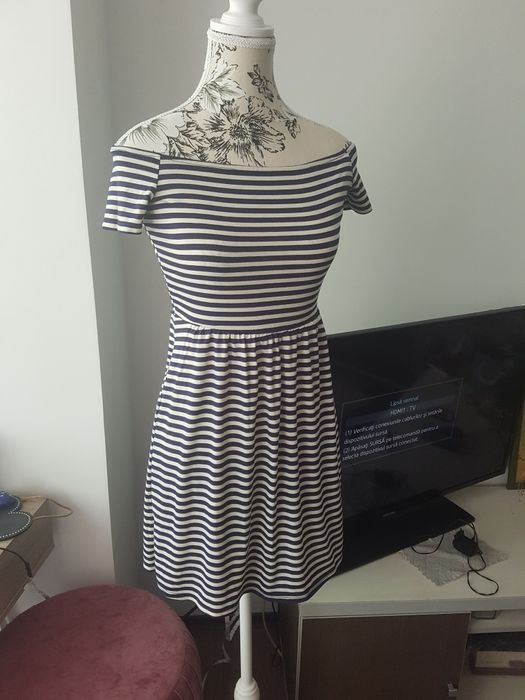 Rochie xs/s ,20 ron,nepurtata