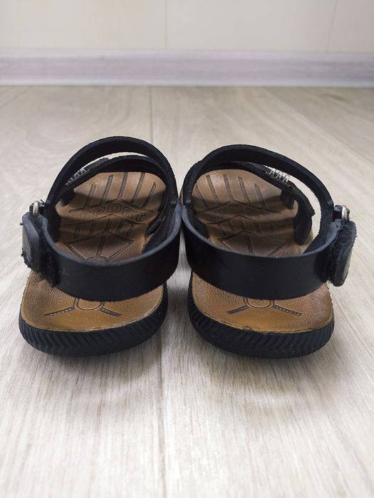 Кожаные сандалии 25-го размера