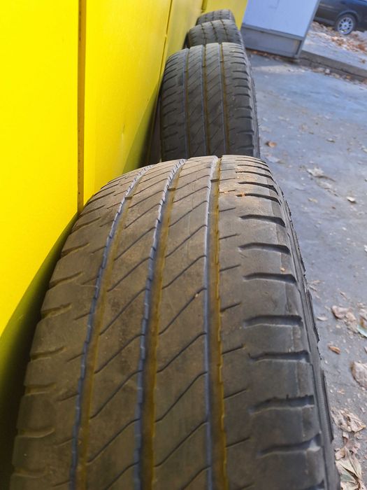 Гуми с джанти вито/виано