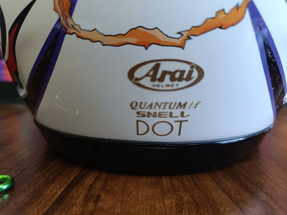 Мото шлем от Японского бренда ARAI QUANTUM F