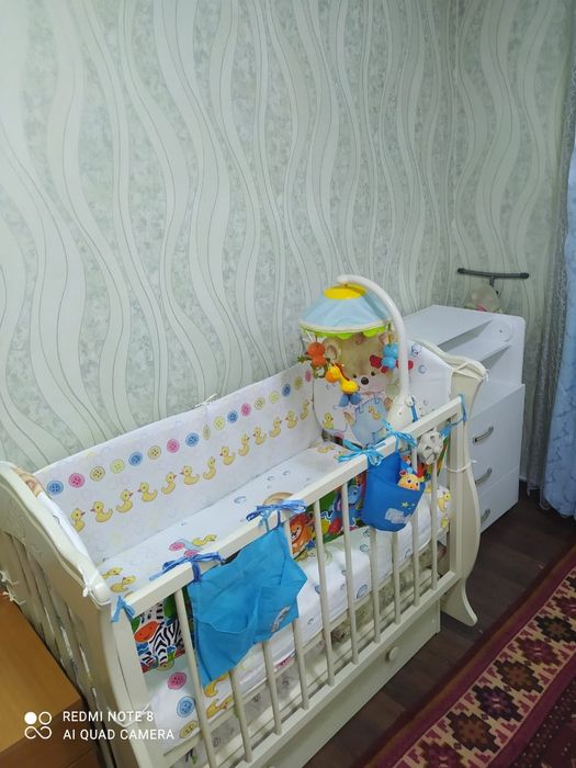 Продам детскую кроватку