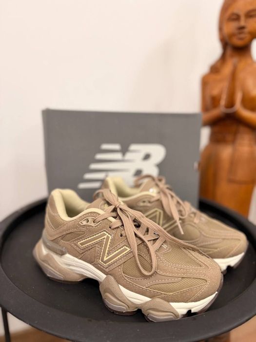 Adidași damă New Balance 9060. Mărimi între 36-40.Transport gratuit!