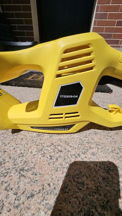 Foarfeca trimmer electric pentru gard viu 450W că nou