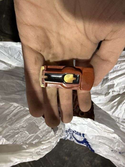 Продам запчасти на машины