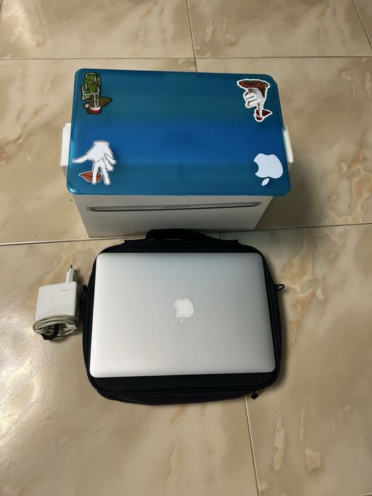 Продавам MacBook PRO 2015