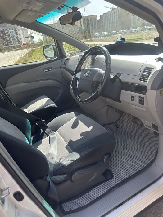 Продам тайота истима