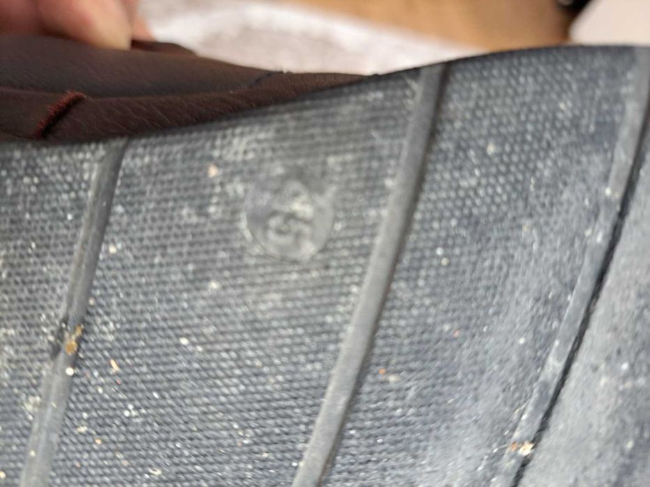 продавам носени обувки черни КАВАЛЕР