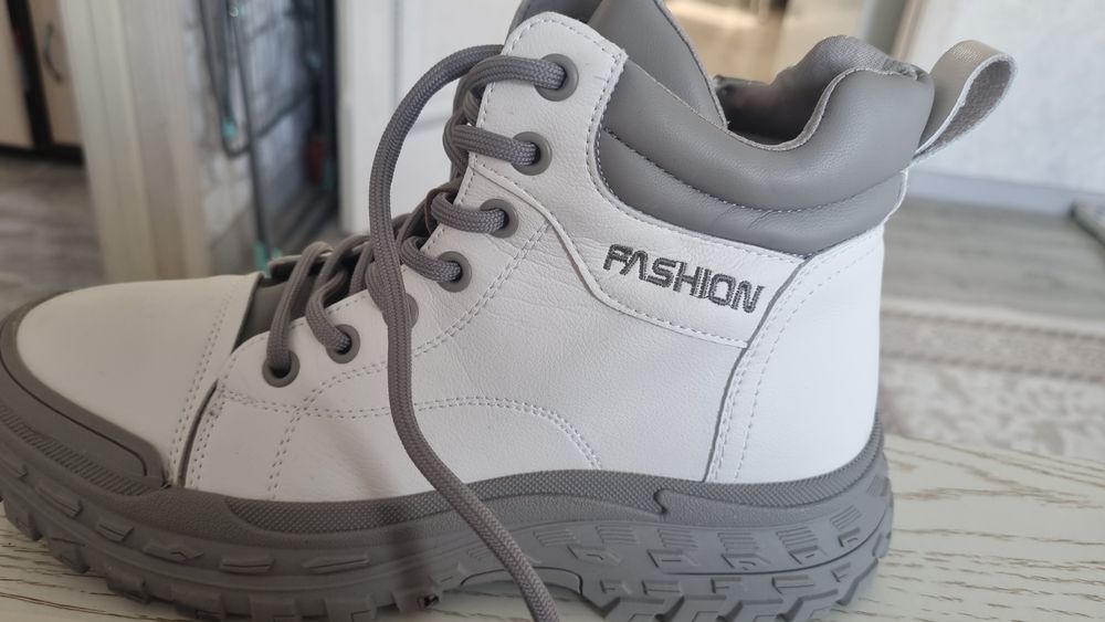 Новый весений обувь