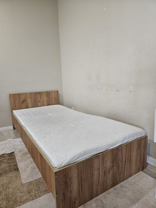 Продам односпальную кровать