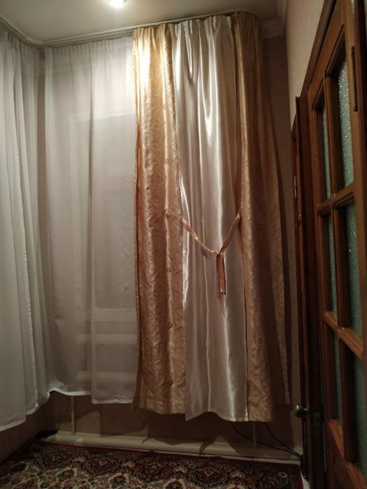 Шторы б/у разные 75 - 150 тыс. сум, в отличном состоянии