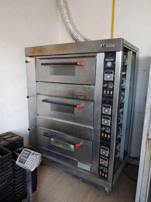 Продаётся газовая печка трёхярусная для хлеба ... Газлик нон печь