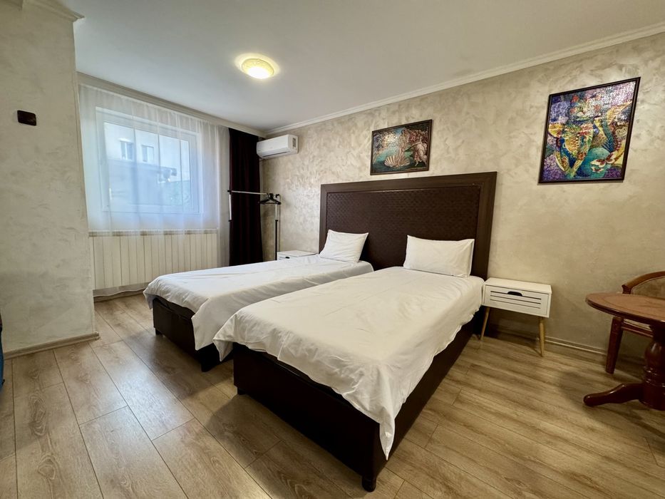 Продава се Къща в Чипровци - 300 кв.м за 2167 €/кв.м - Снимка #1