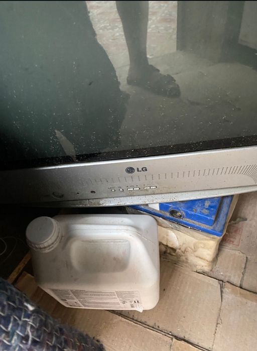 Продам б/У телевизор