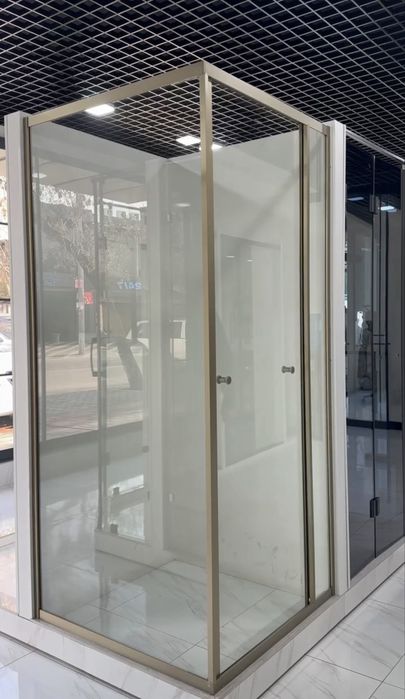Vanna uchun oynali eshiklar zamonavi ishonchli