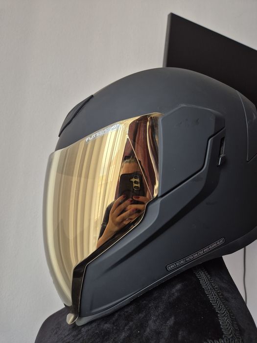 Casca moto Icon Airflite Black + vizieră aurie RST Gold Mirr