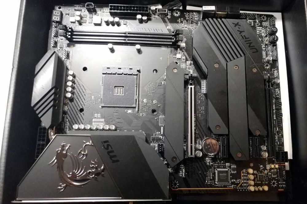 Дънна платка MSI MEG B550 Unify-X 4x NVME