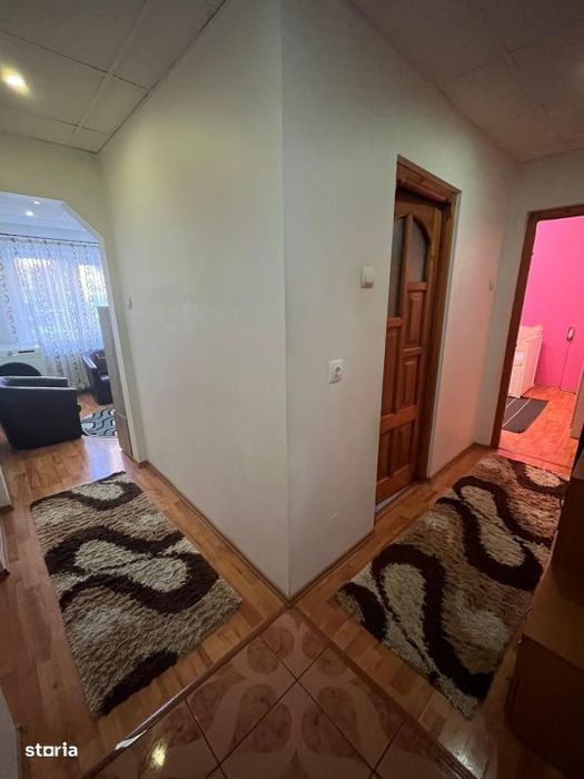 Apartament 3 camere, 55 mp utili, zona Bogdan Voda