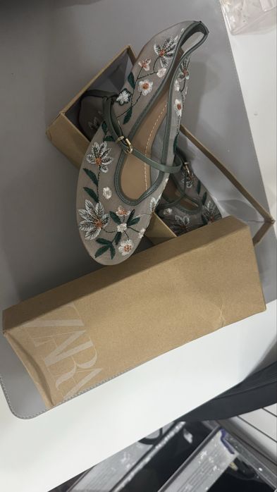Балетки ZARA цветочные