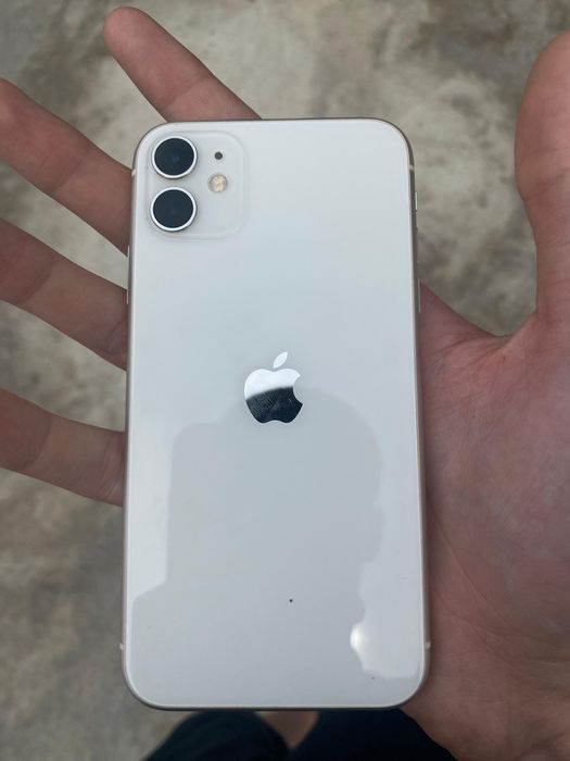 IPhone 11 с гарантией