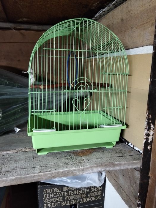 Продам клетку для попугая