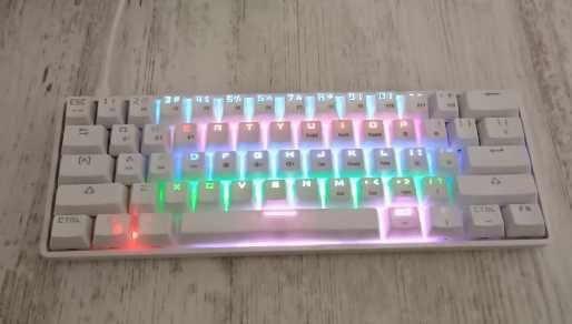 Tastatură Mecanică Leaven K28 (RGB/BT) + Mouse & Pad Camo cadou